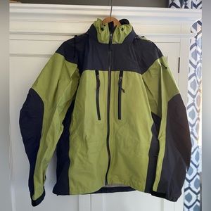 Vintage Men’s Mountain Equipment Coop (MEC) shell jacket